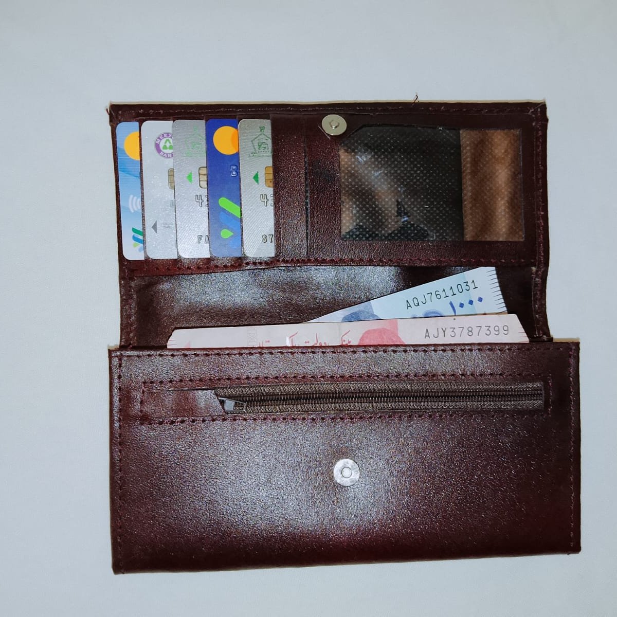 Leather Clutch Elegant Design Premium Quality Smooth Finish Easy Carry - Image 2